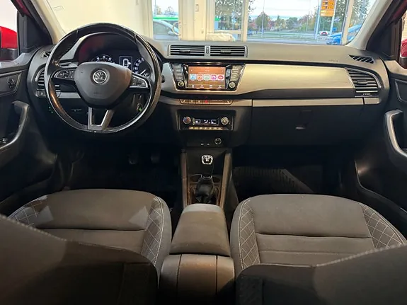 Skoda Fabia 2017 photo 3