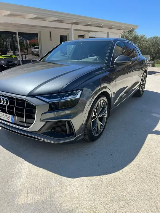 Audi Q8