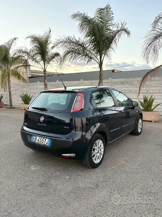 Fiat Punto Evo 2010 photo 3