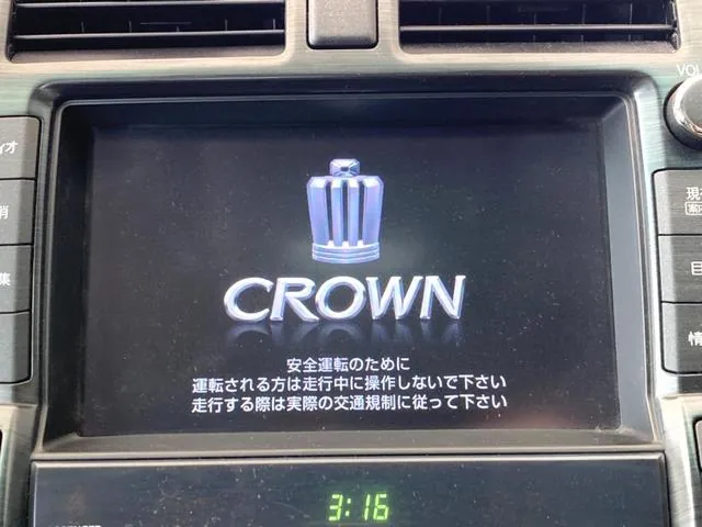 Toyota Crown 2012 photo 3