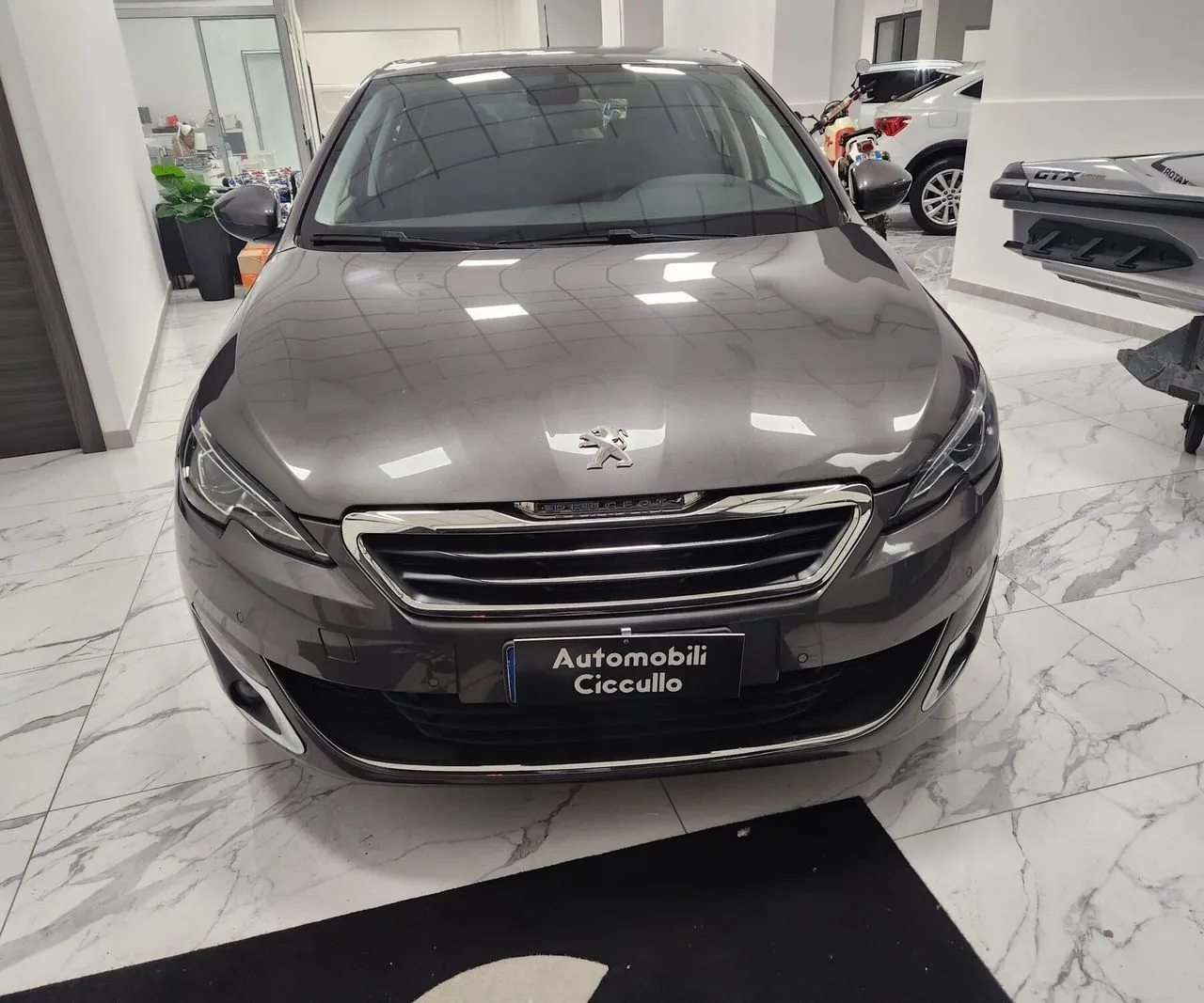 Peugeot 308