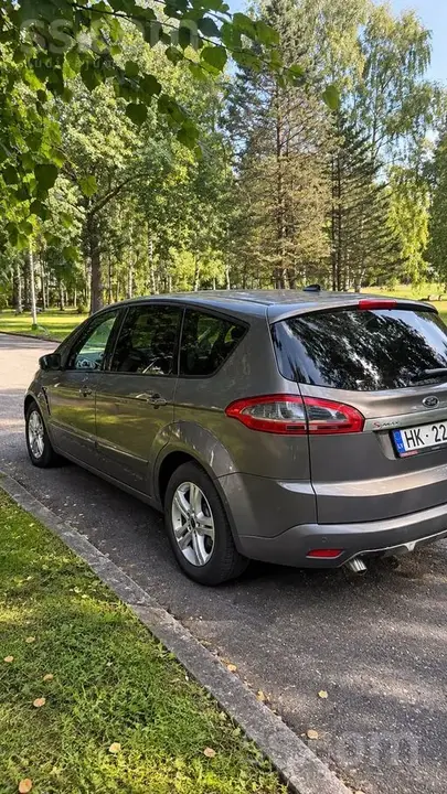 Ford S-Max 2012 photo 3