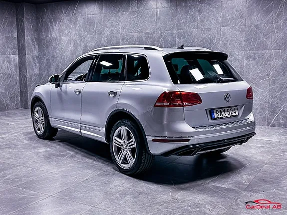 Volkswagen Touareg 2017 photo 5