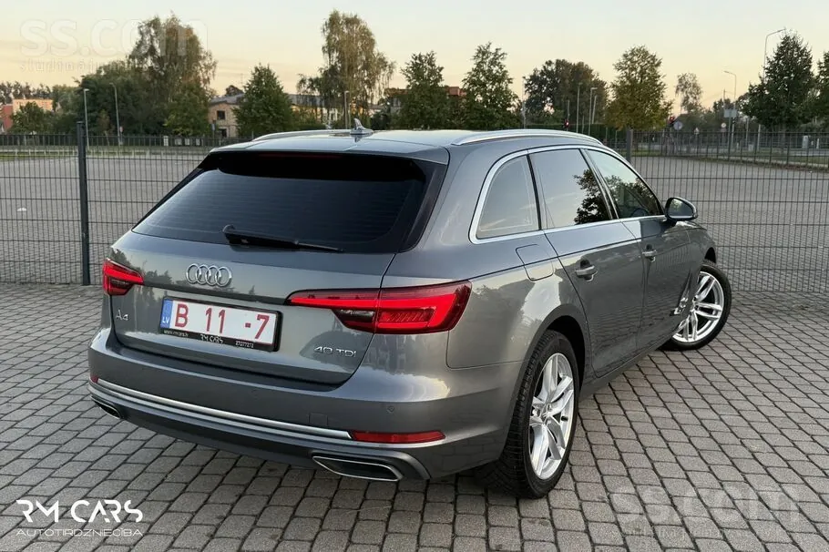Audi A4 2019 photo 4