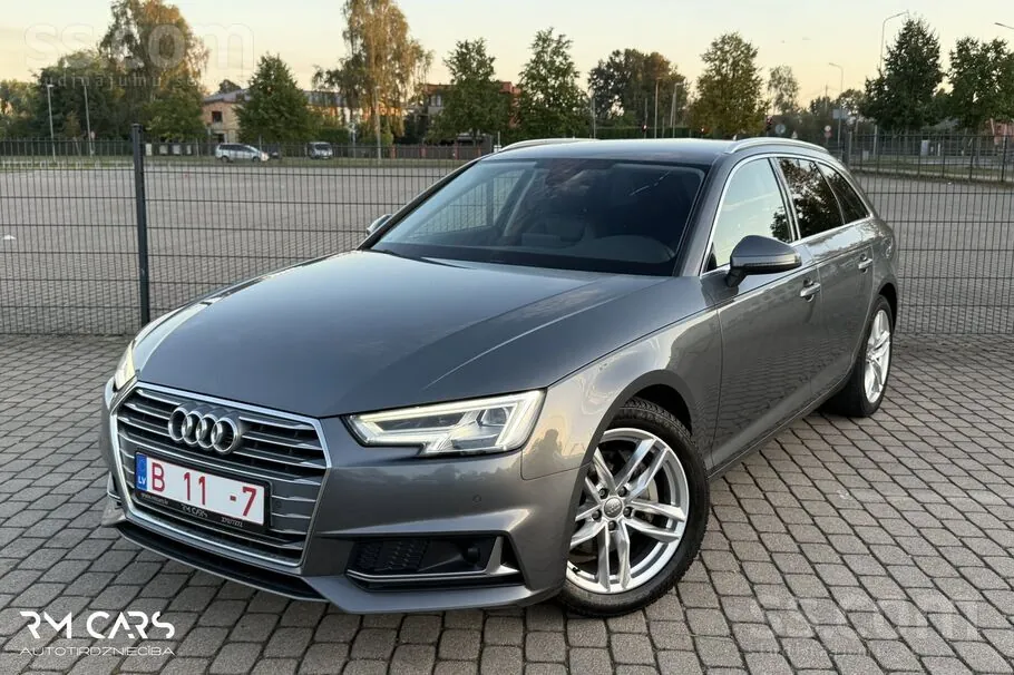 Audi A4 2019 photo 2