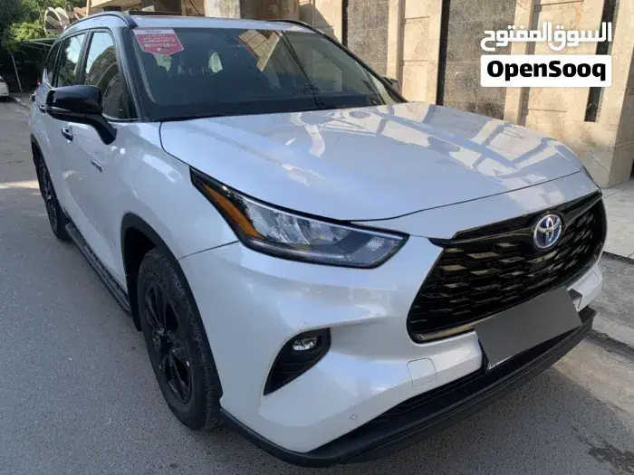 Toyota Highlander 2024 photo 2