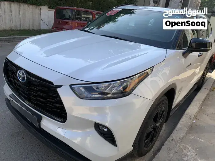 Toyota Highlander 2024 photo 3