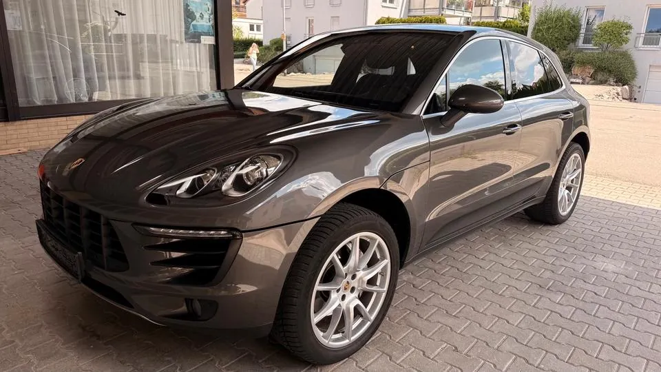 Porsche Macan S