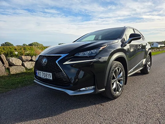 Lexus Nx300H 2017 photo 5