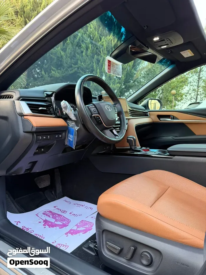 Toyota Camry 2025 photo 2