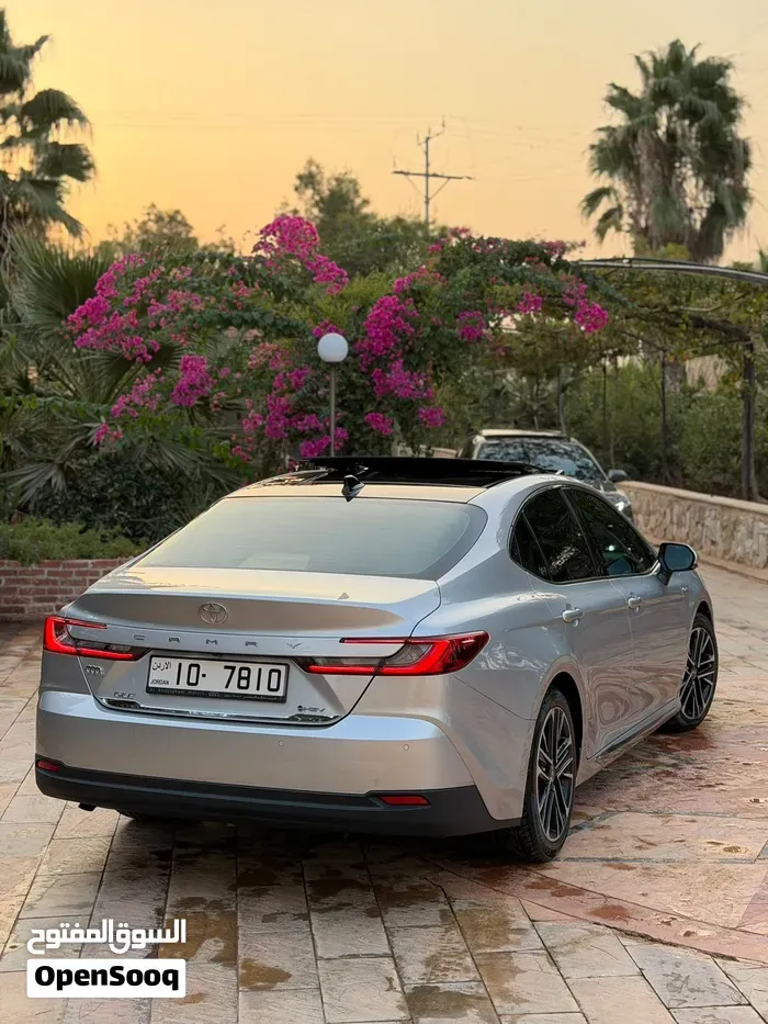 Toyota Camry 2025 photo 3