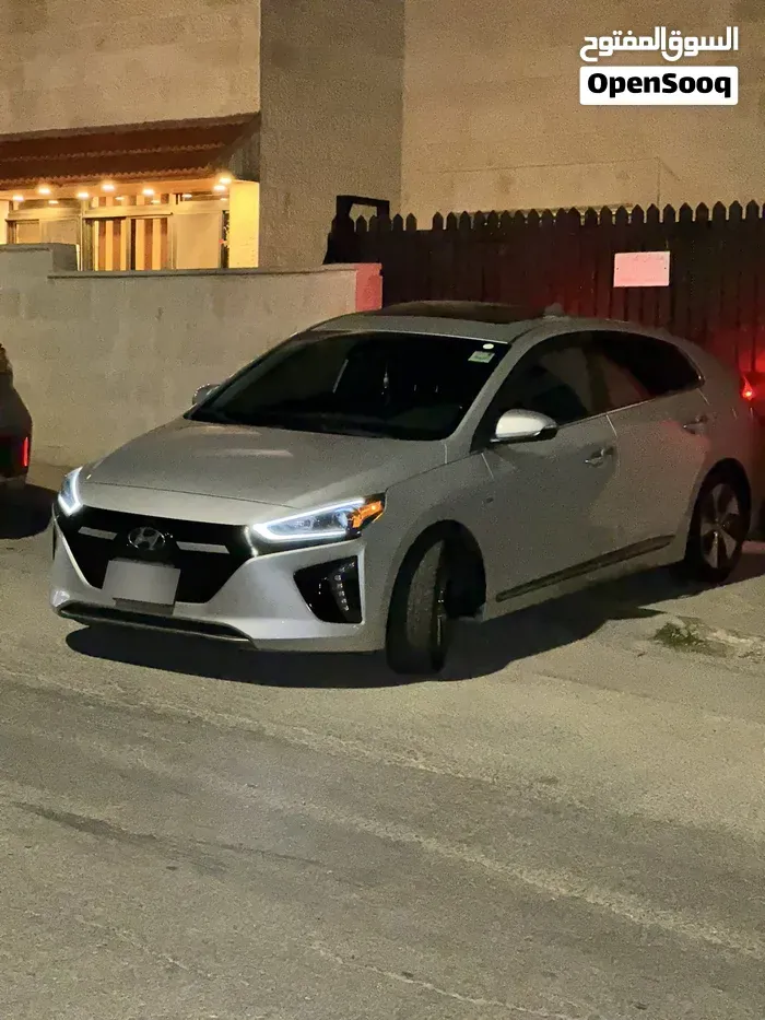 Hyundai Ioniq