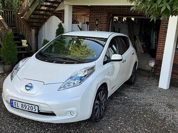 Nissan Leaf 2015 photo 5