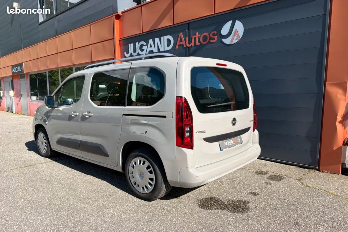 Opel Combo 2019 photo 2