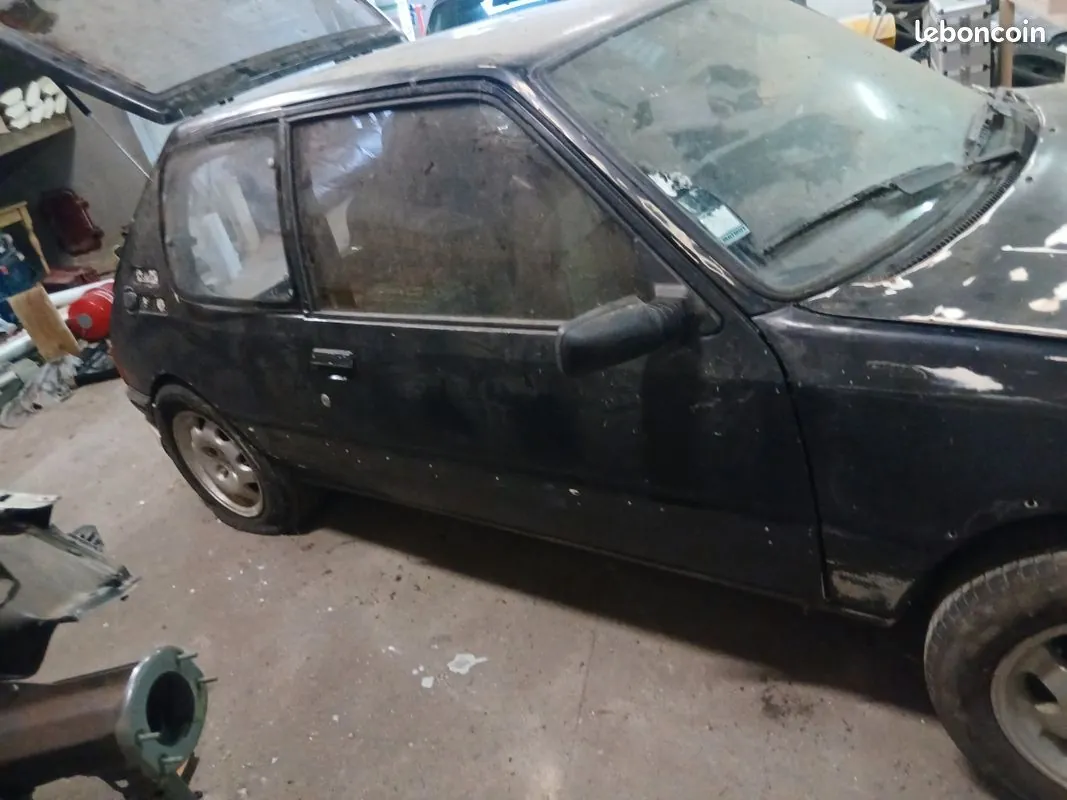 Peugeot 205 1987 photo 2