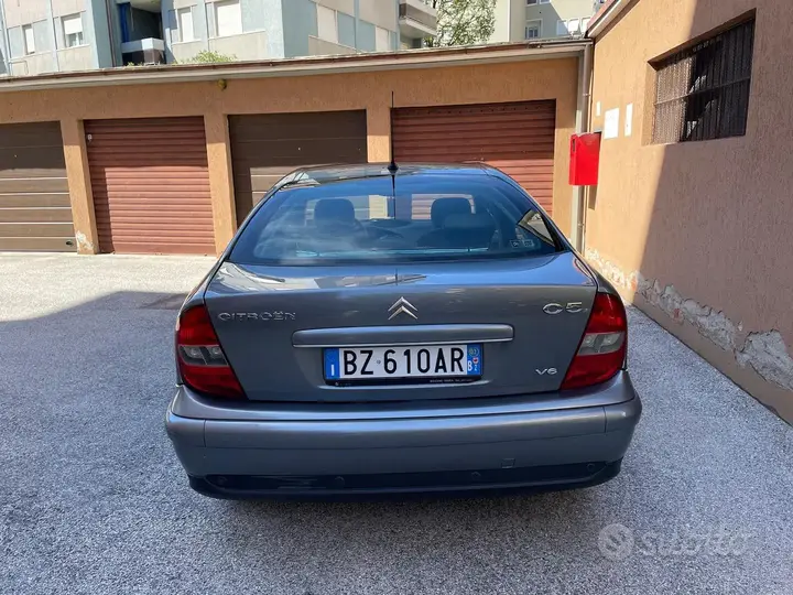 Citroen C5 2002 photo 2