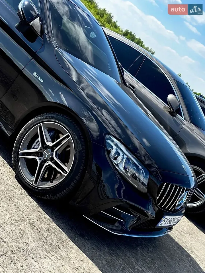Mercedes-Benz C-Class 2018 photo 4