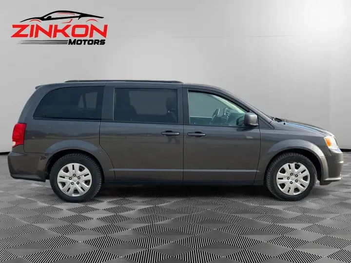 Dodge Grand Caravan 2019 photo 3