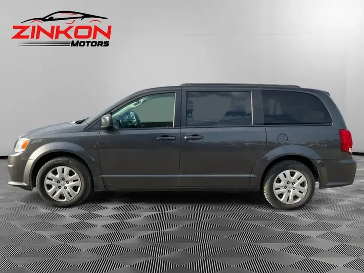 Dodge Grand Caravan 2019 photo 2