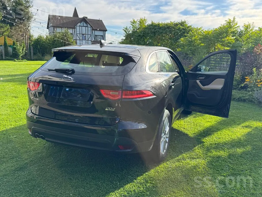 Jaguar F-Pace 2021 photo 3