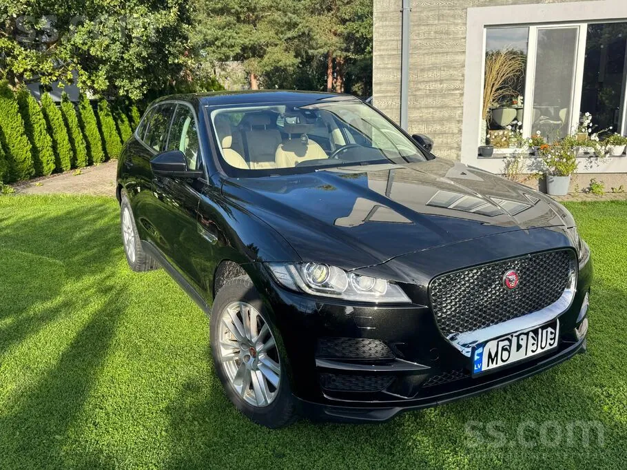 Jaguar F-Pace 2021 photo 2