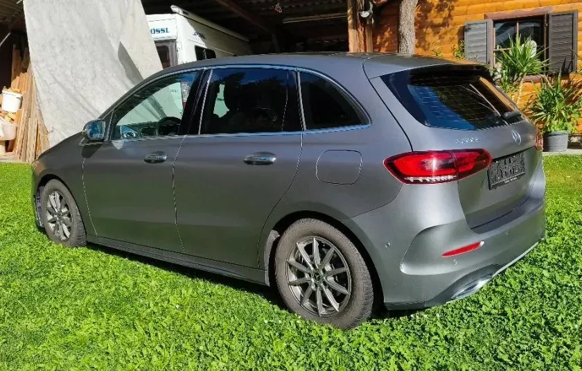 Mercedes-Benz B-Class 2019 photo 3