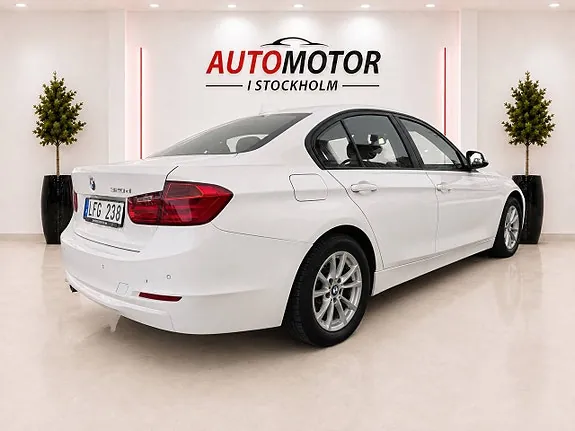BMW 320D 2012 photo 5