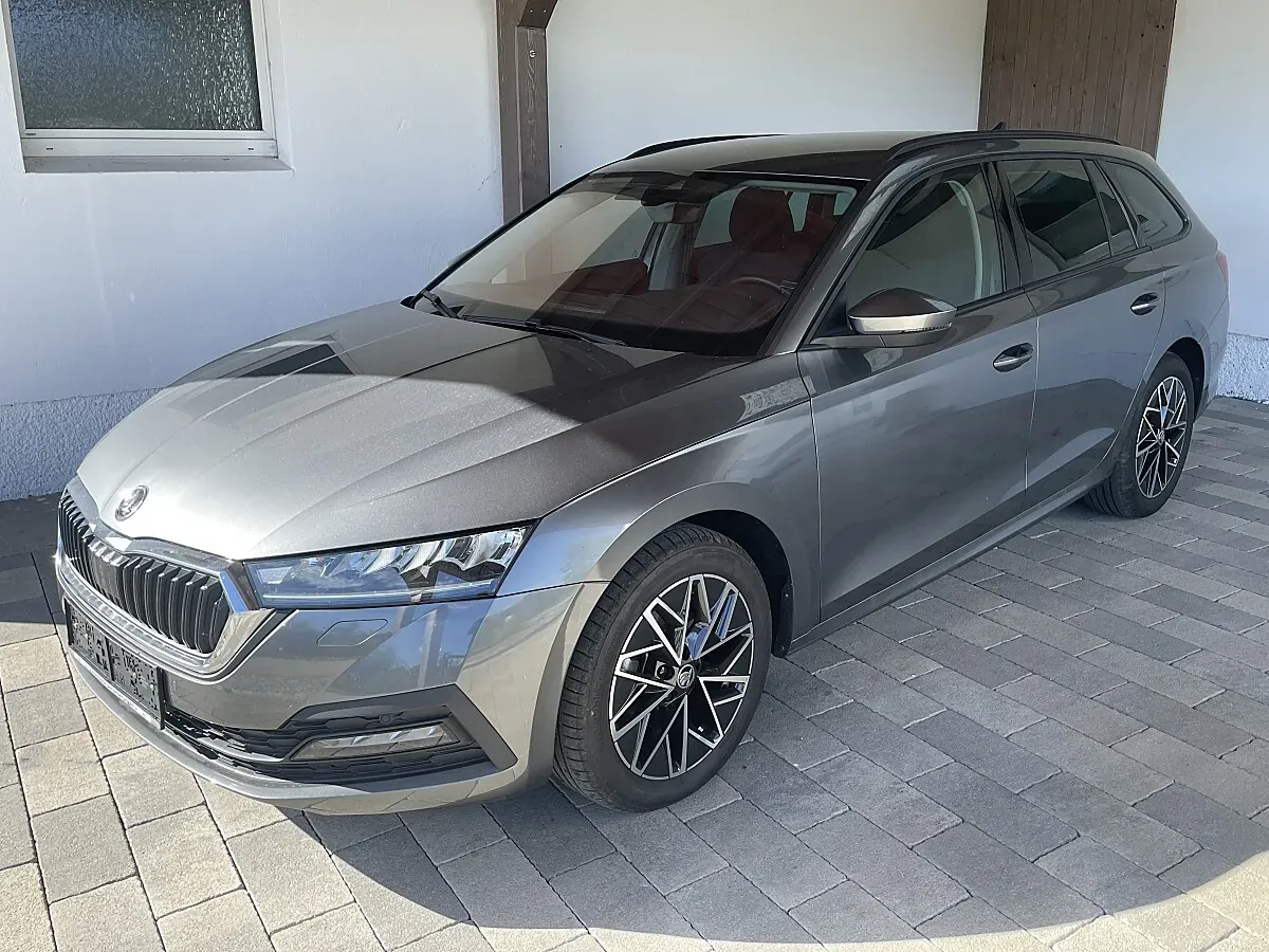 Skoda Octavia 2023 photo 3