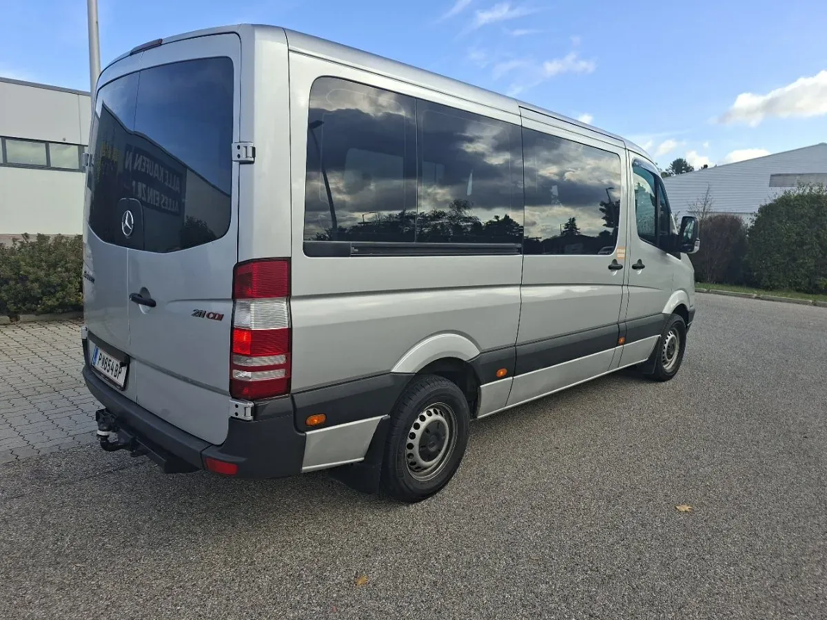 Mercedes-Benz Sprinter 2011 photo 3