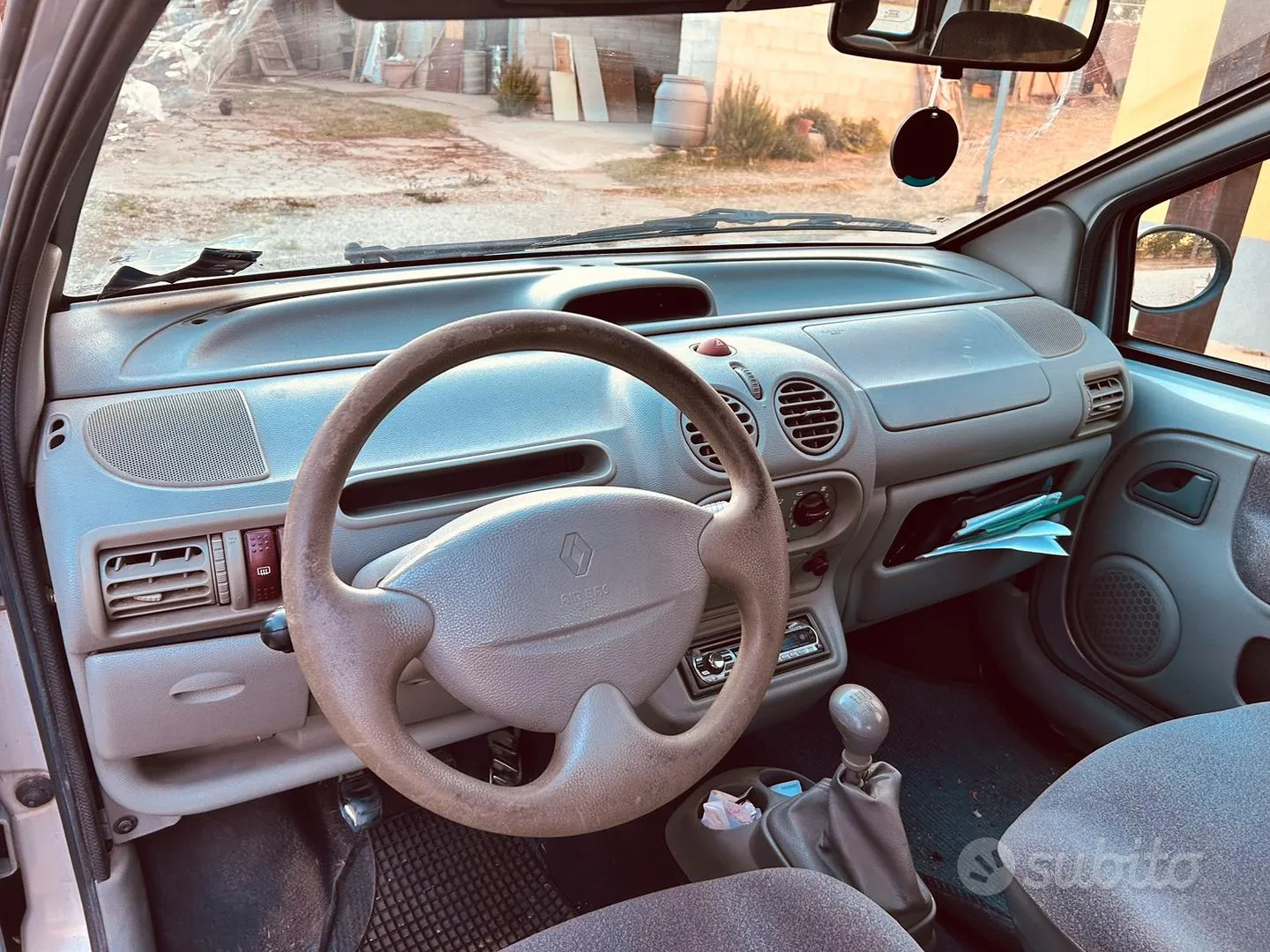 Renault Twingo 2000 photo 3