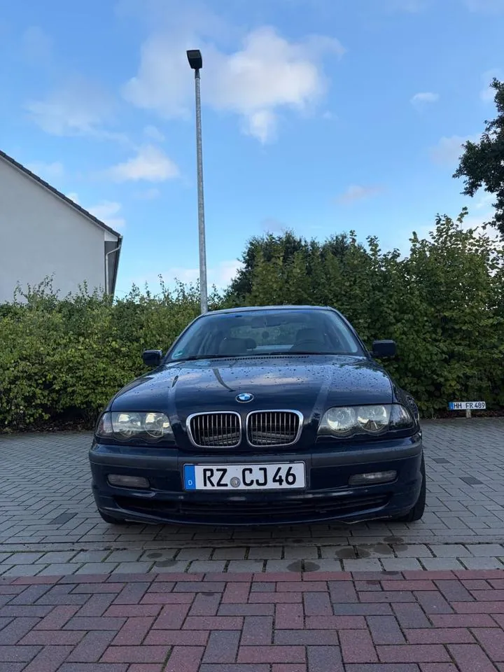 BMW 320I