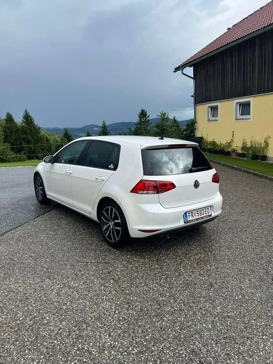 Volkswagen Golf 2013 photo 3