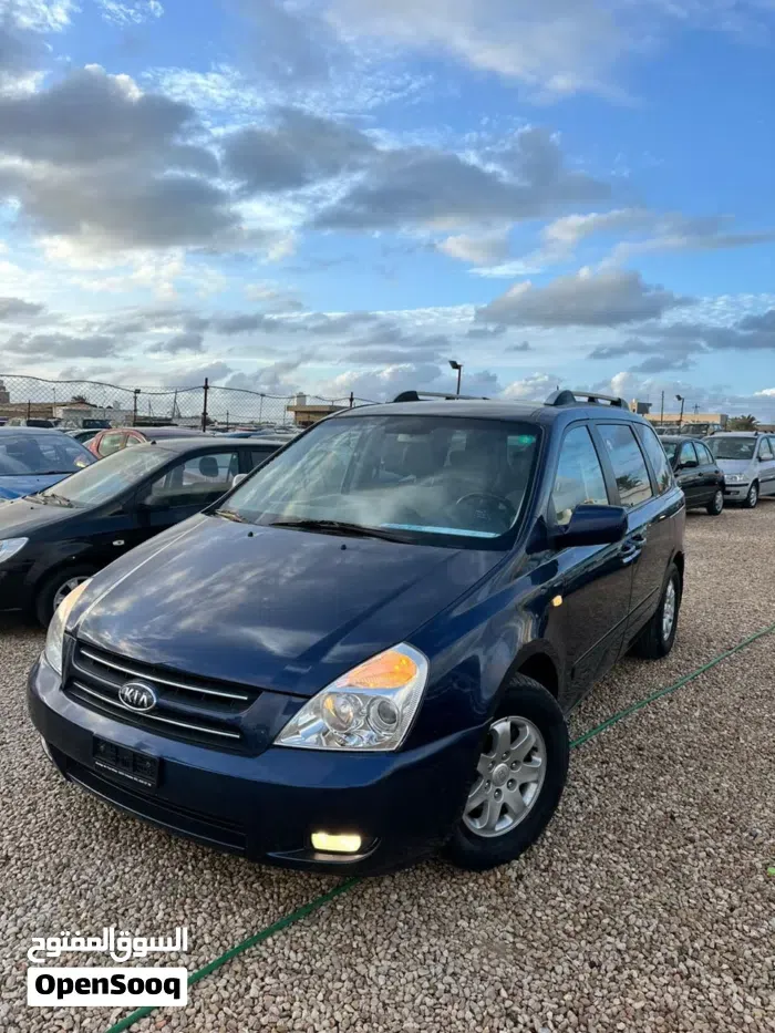 Kia Carnival 2009 photo 5