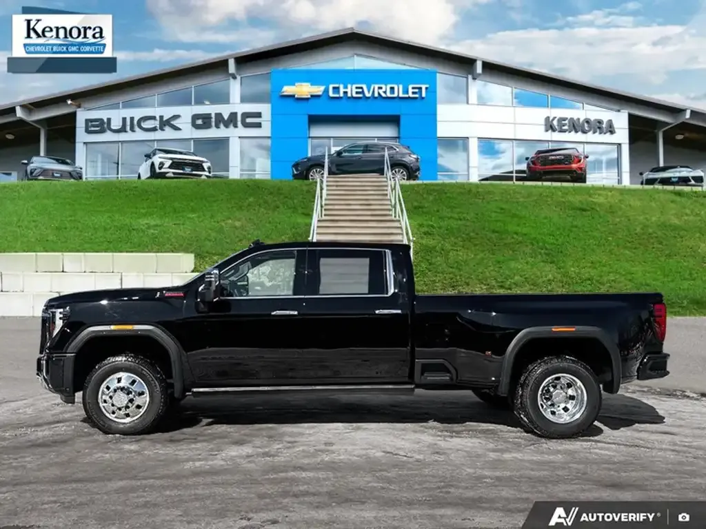 GMC Sierra 3500Hd 2026 photo 3