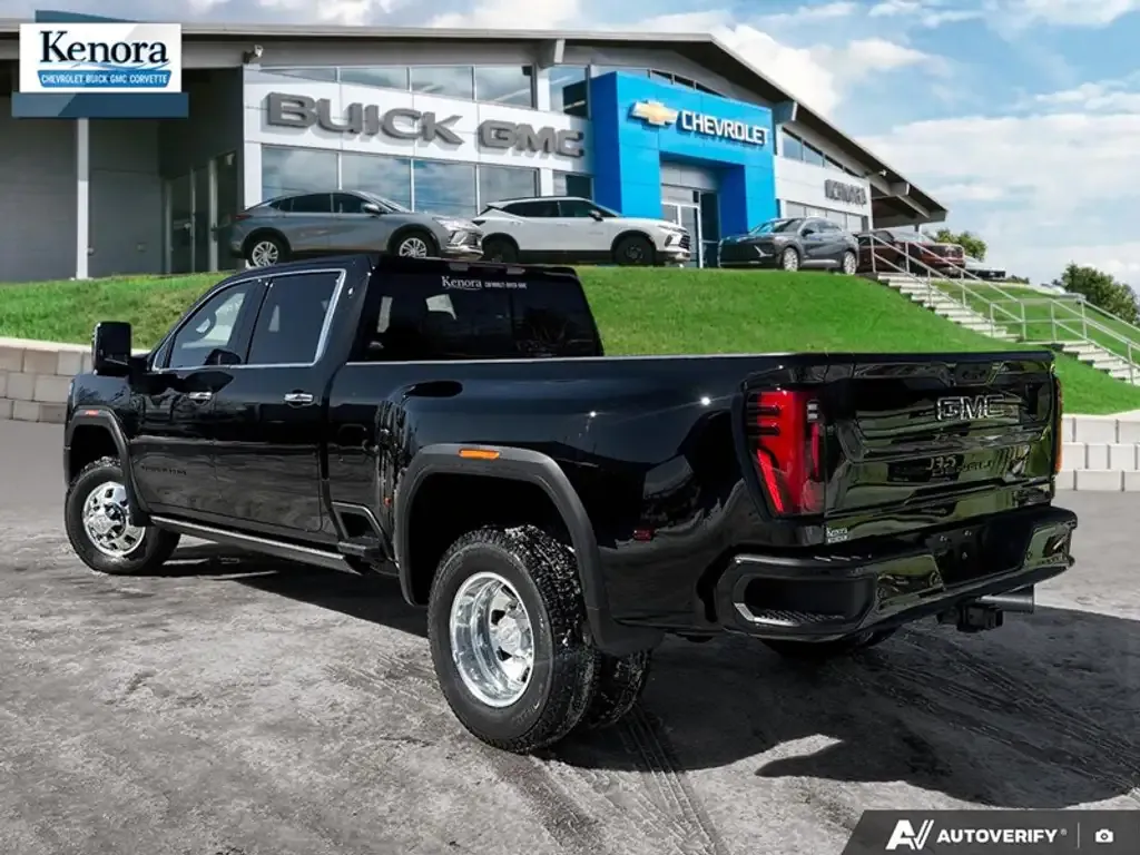 GMC Sierra 3500Hd 2026 photo 4