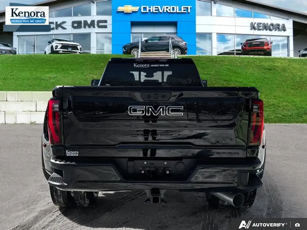 GMC Sierra 3500Hd 2026 photo 5