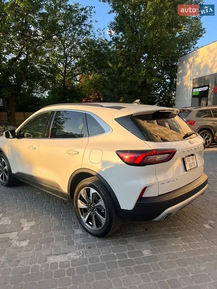 Ford Escape 2023 photo 4