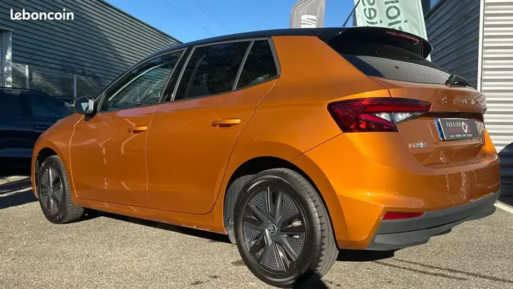 Skoda Fabia 2023 photo 3
