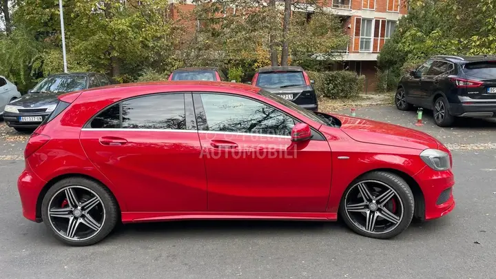 Mercedes-Benz A 250 2012 photo 2