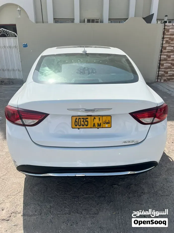 Chrysler 200C 2016 photo 2