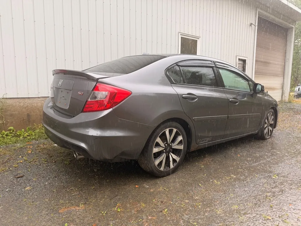 Honda Civic 2012 photo 3