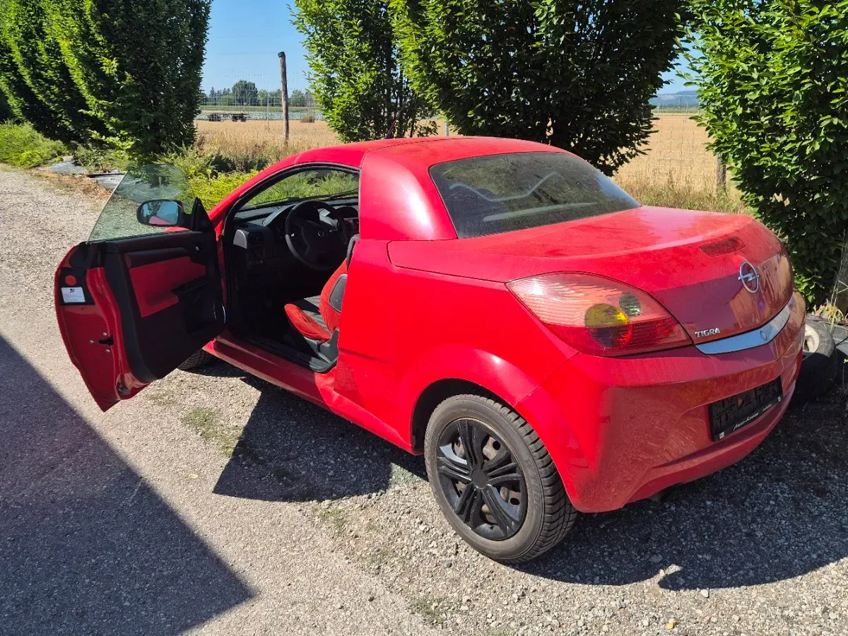 Opel Tigra 2005 photo 2