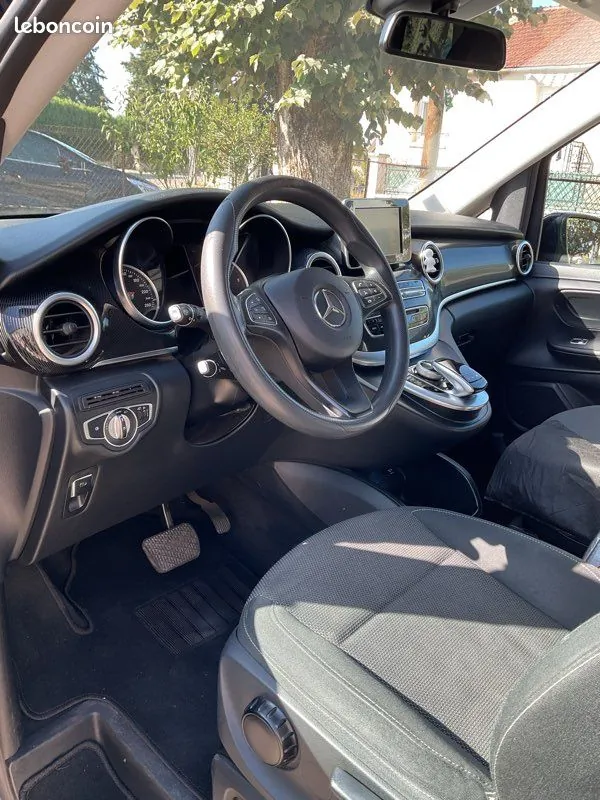 Mercedes-Benz V 2018 photo 2