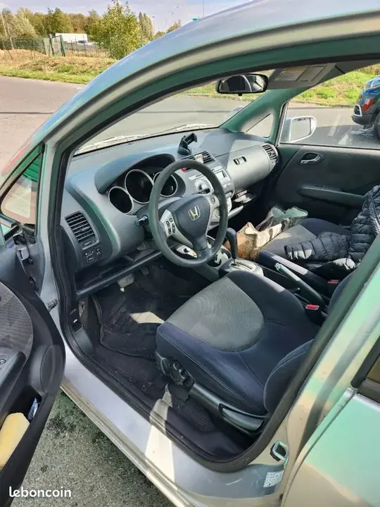 Honda Jazz 2005 photo 3