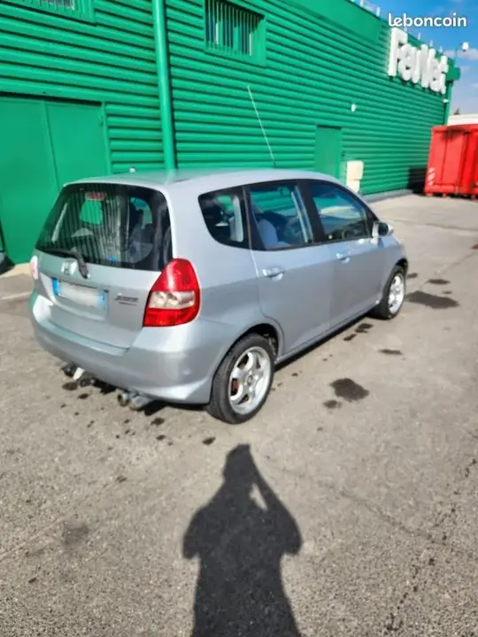 Honda Jazz 2005 photo 2