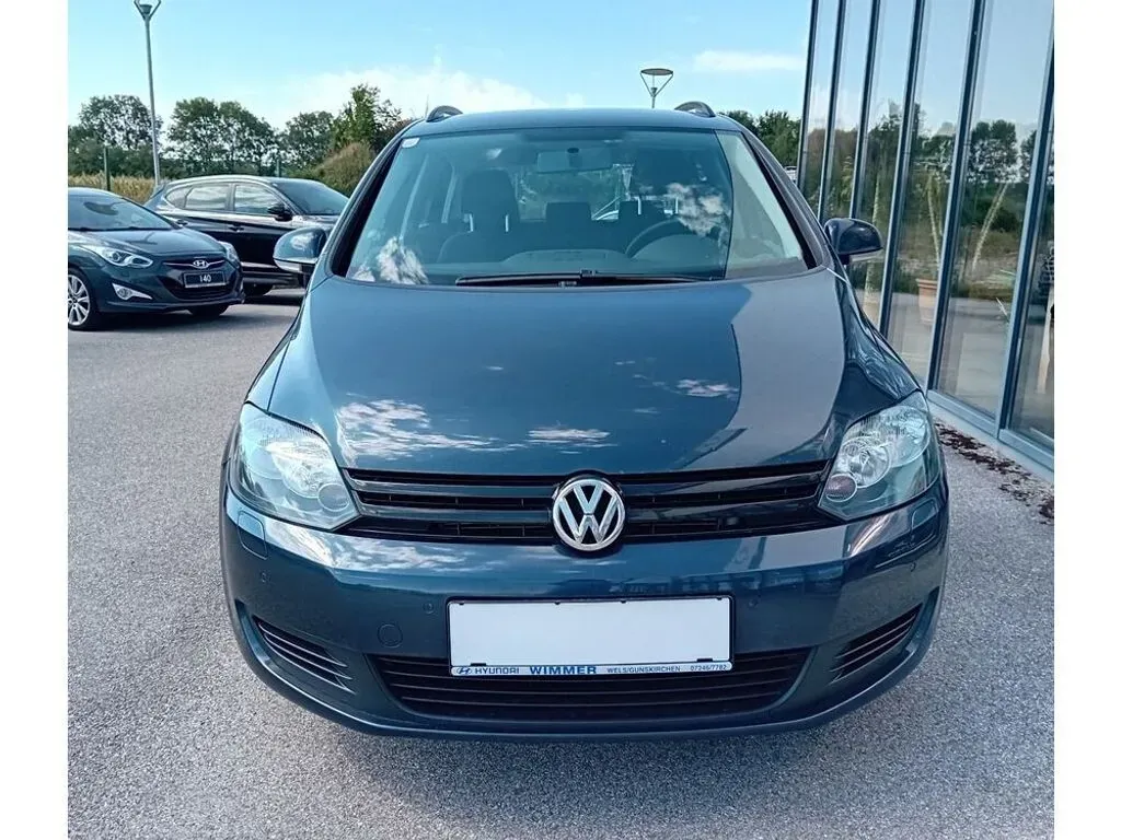 Volkswagen Golf 2011 photo 2