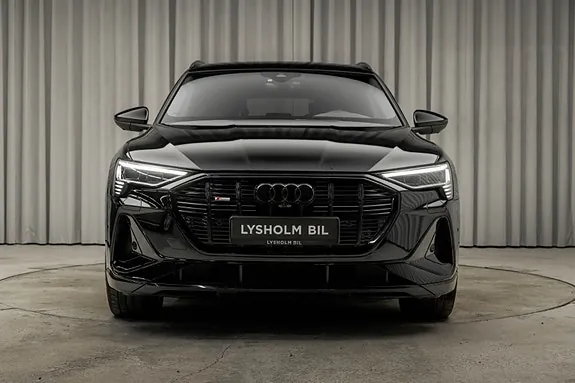 Audi E-Tron 2023 photo 2