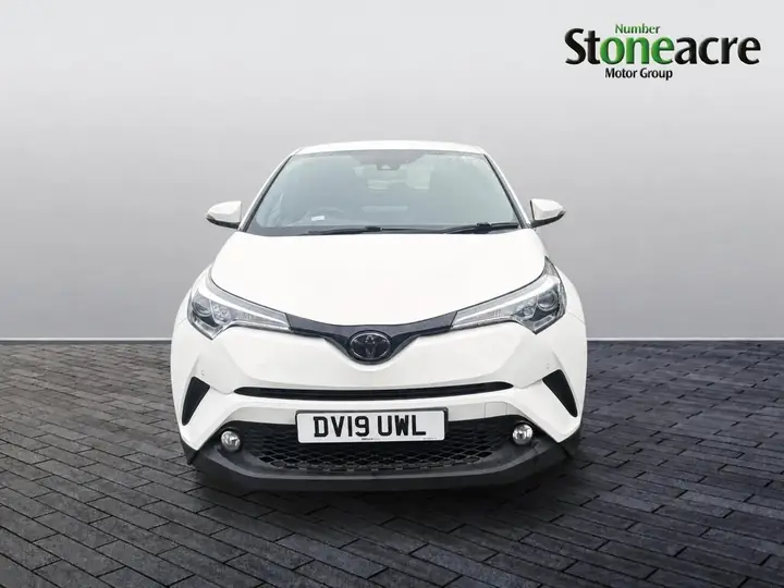 Toyota C-Hr 2019 photo 2