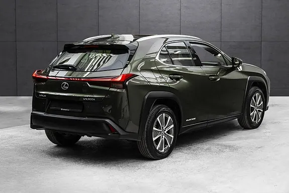 Lexus Ux300E 2021 photo 2