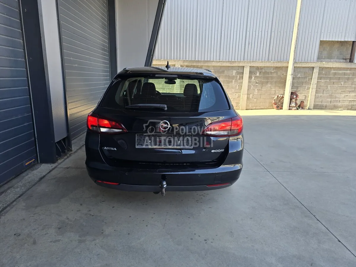 Opel Astra K 2016 photo 4